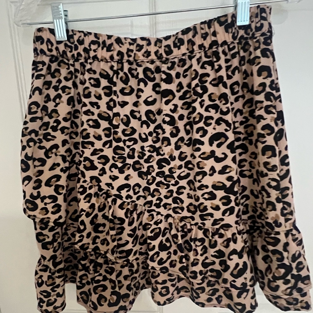 Cute cheetah print ruffle skirt